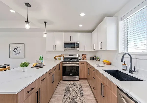 Central Heights Townhomes – photo 1