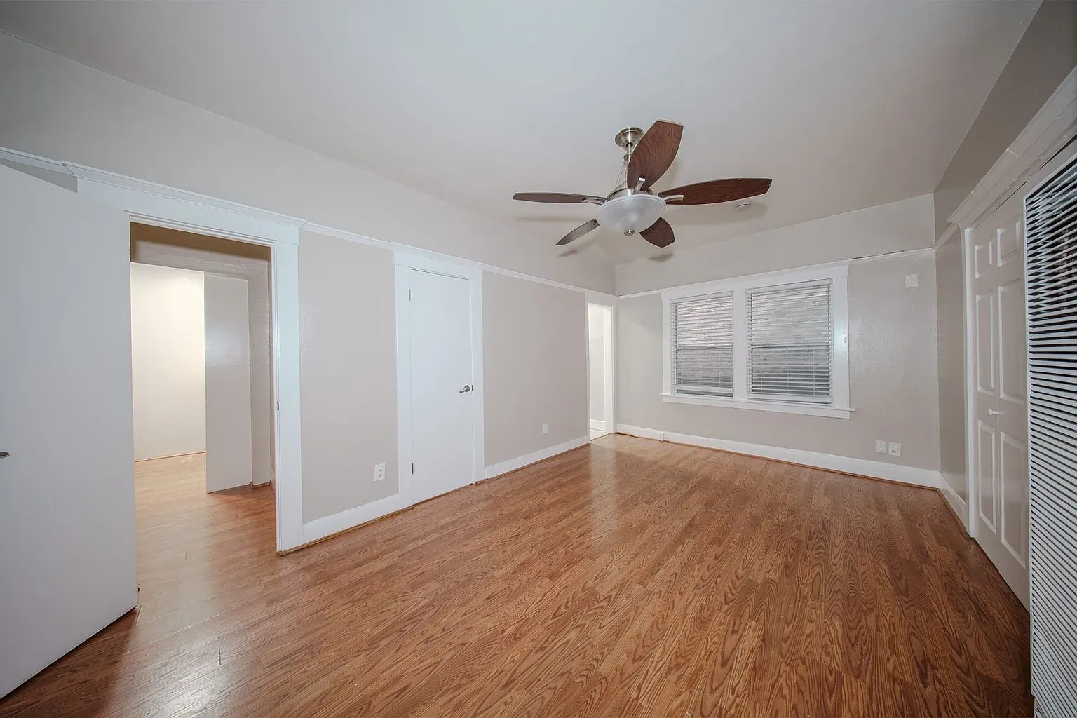 65 Linden Ave. – photo 5