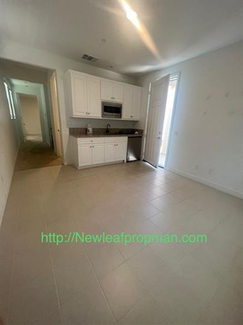1525 Winding Sun Dr – photo 2