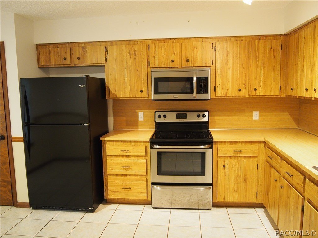 210 Talmage Ave – photo 4