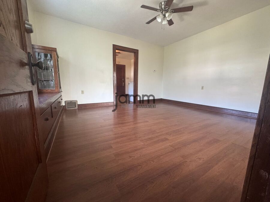 4347 W 49th St – photo 2
