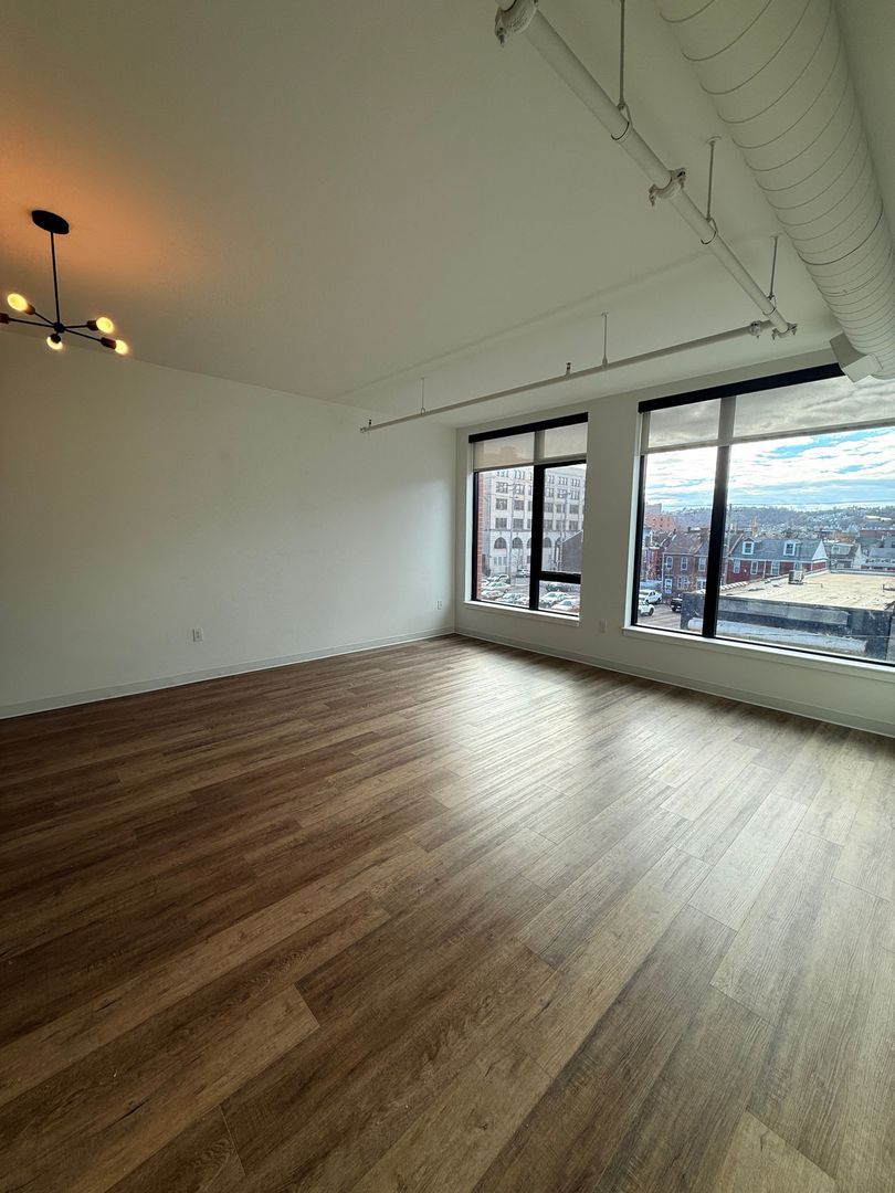 1709 Fifth Ave unit Unit 412 – photo 1
