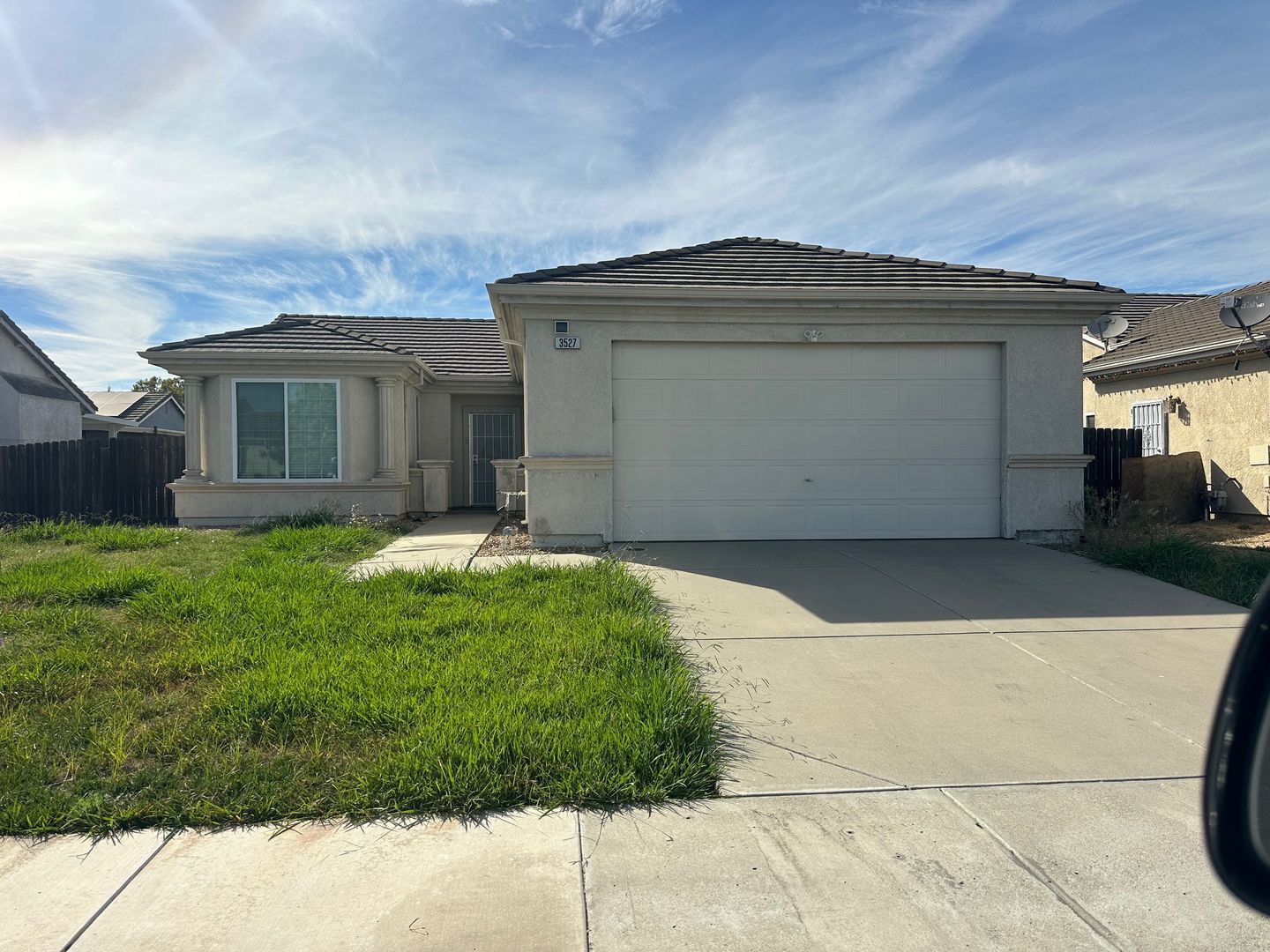 3527 Griffith Dr – photo 1