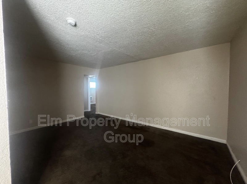 2101 Sunrise Ave unit 11 – photo 3