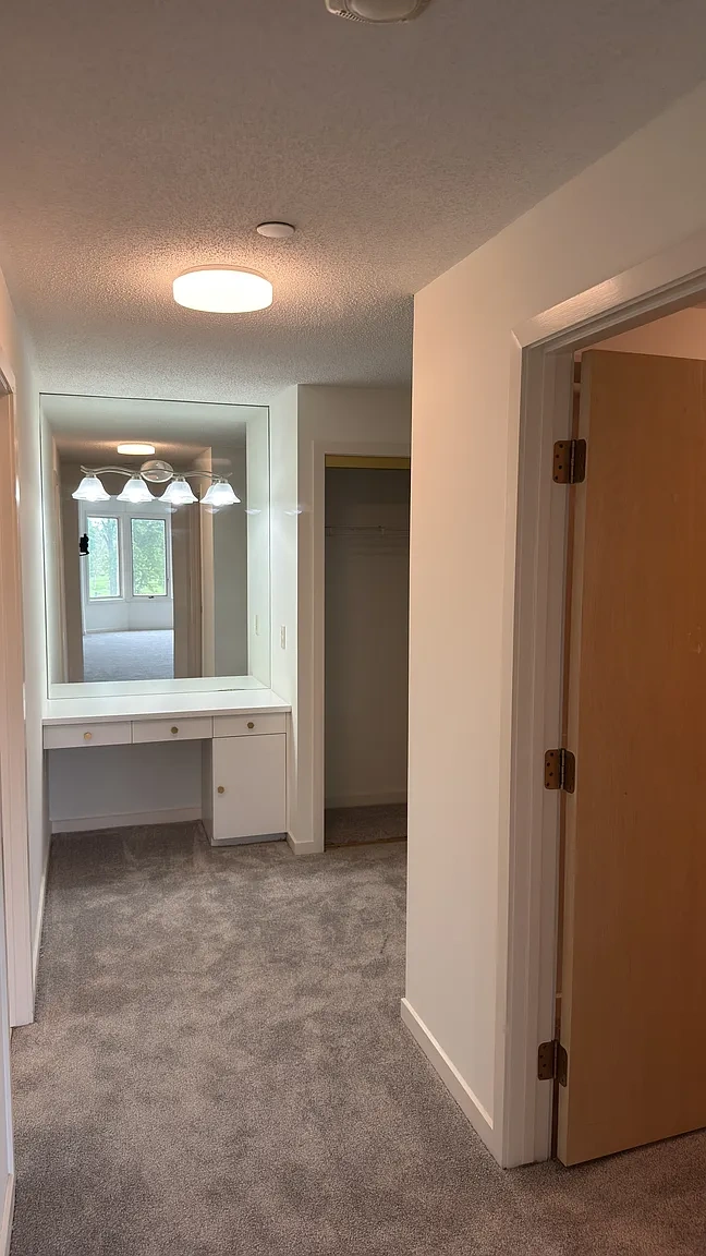 Chelsea Condos – photo 1