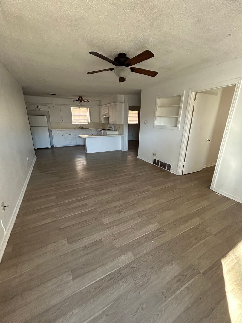 1612 58th St unit B – photo 1
