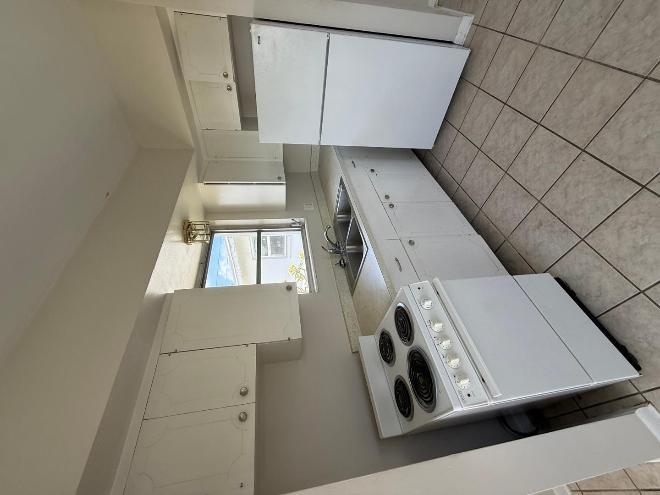 698 Union St – photo 4