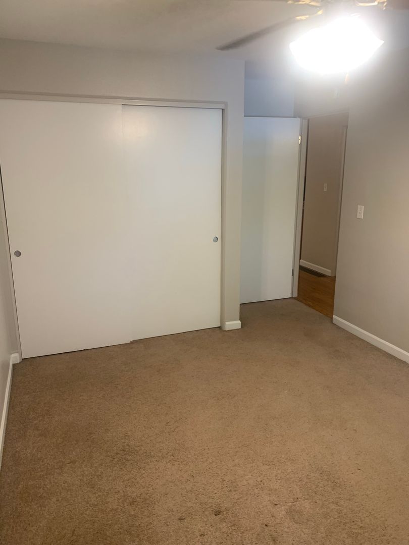 518 Hillsboro Ave unit 518-11 – photo 4