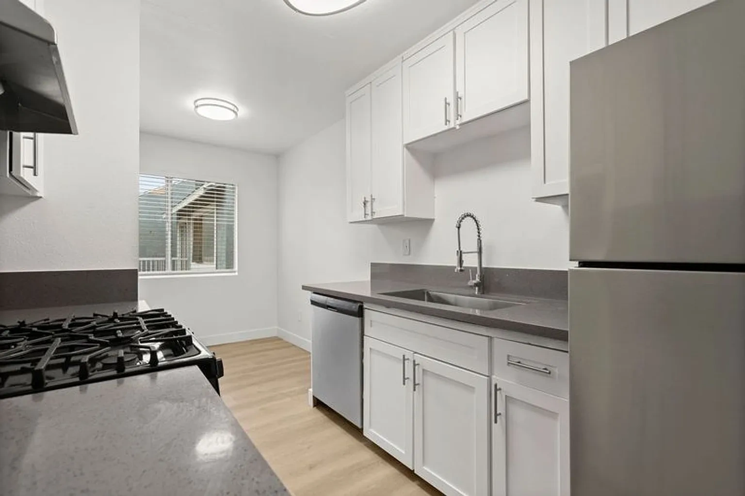 Bevia Apartments – photo 2