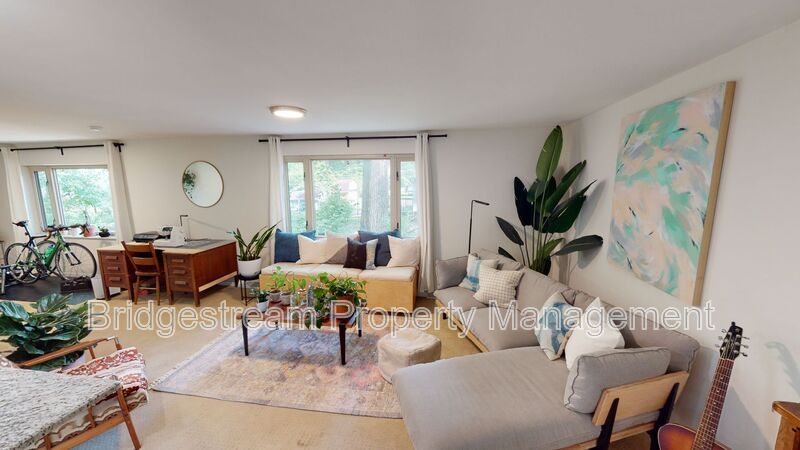 2125 Belloak Dr – photo 2