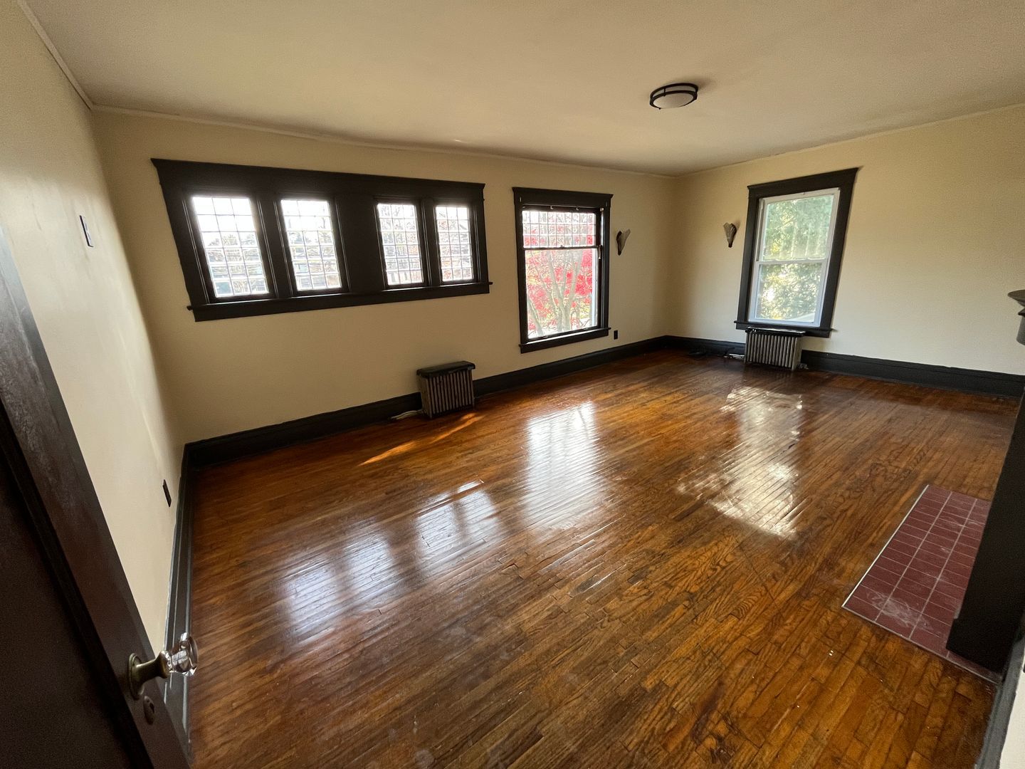 896 Grove St unit 896 Grove Street – photo 4