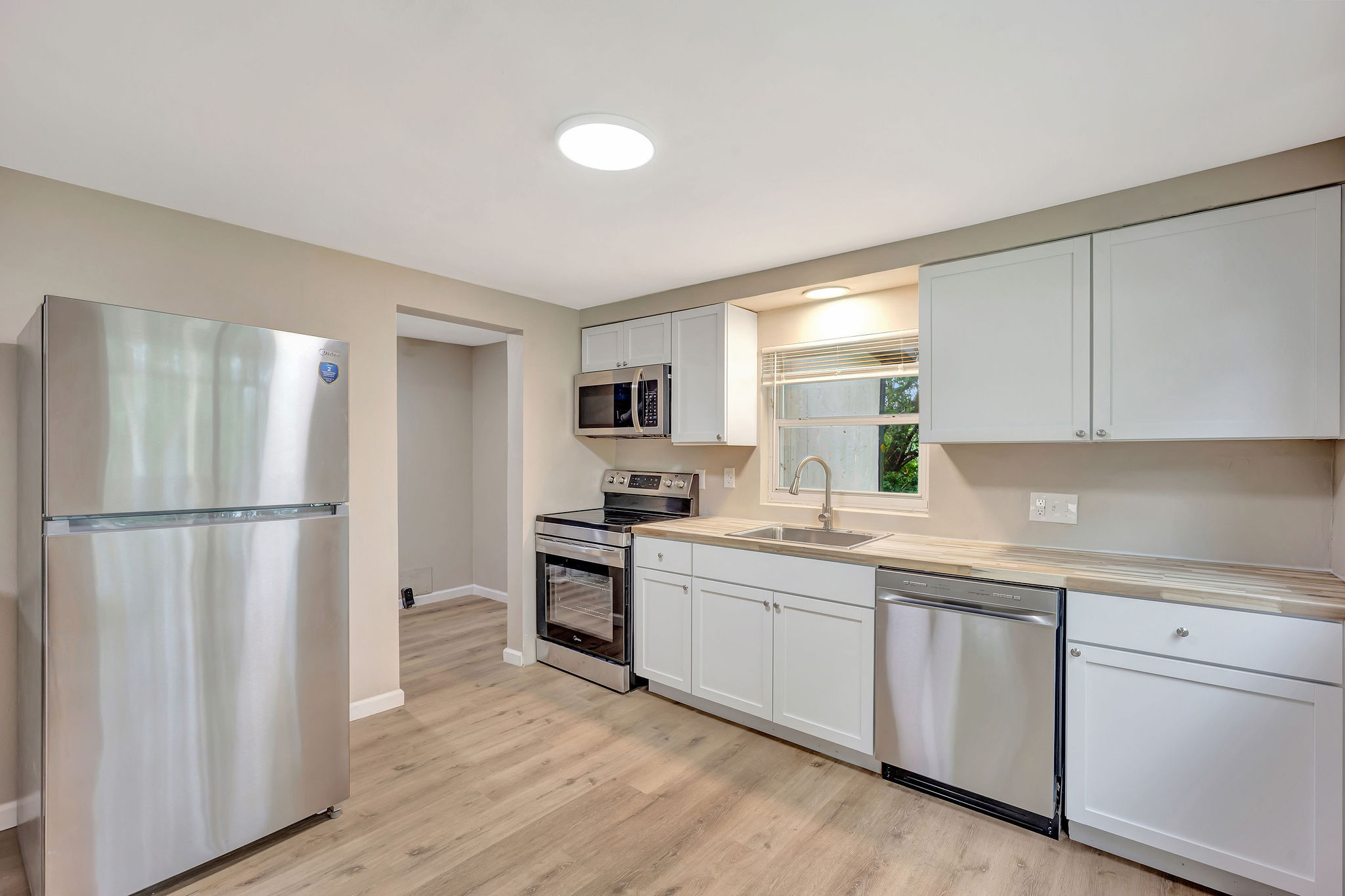 90 Miami St – photo 2