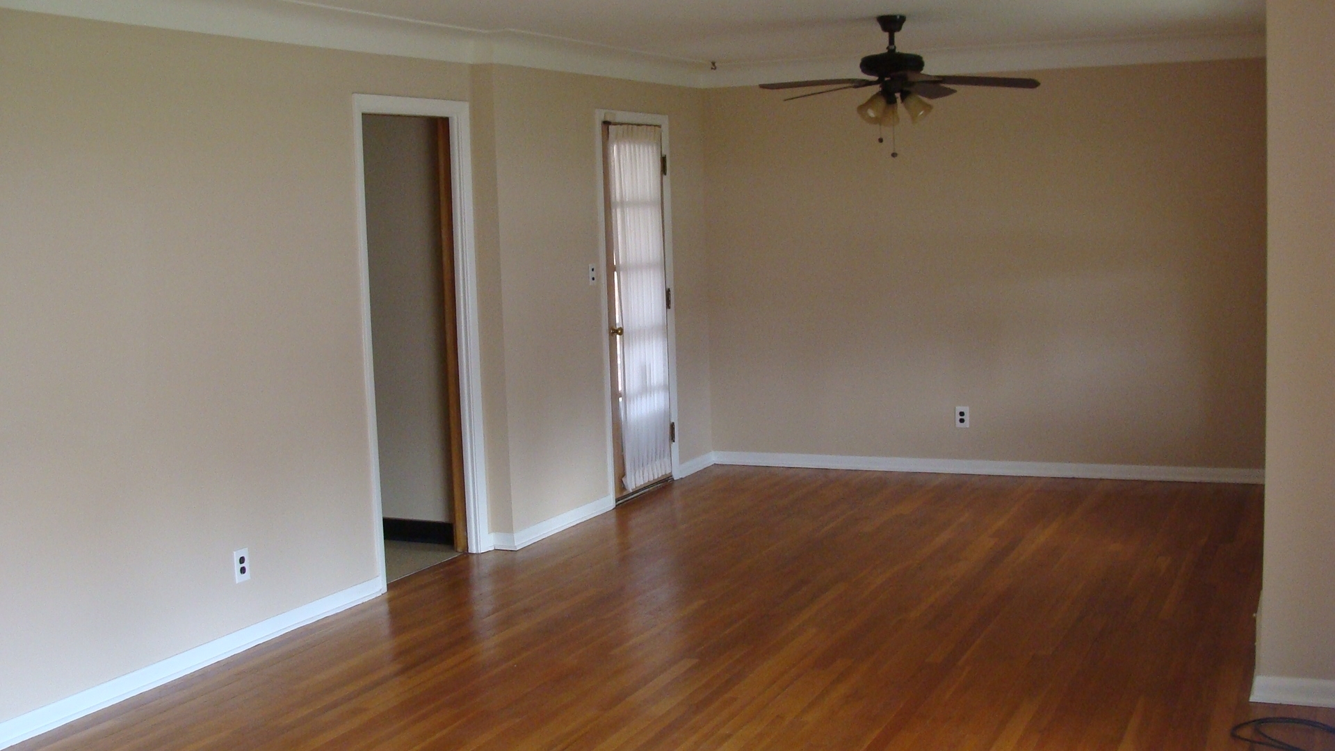 2371 Warrensville Center Rd – photo 2
