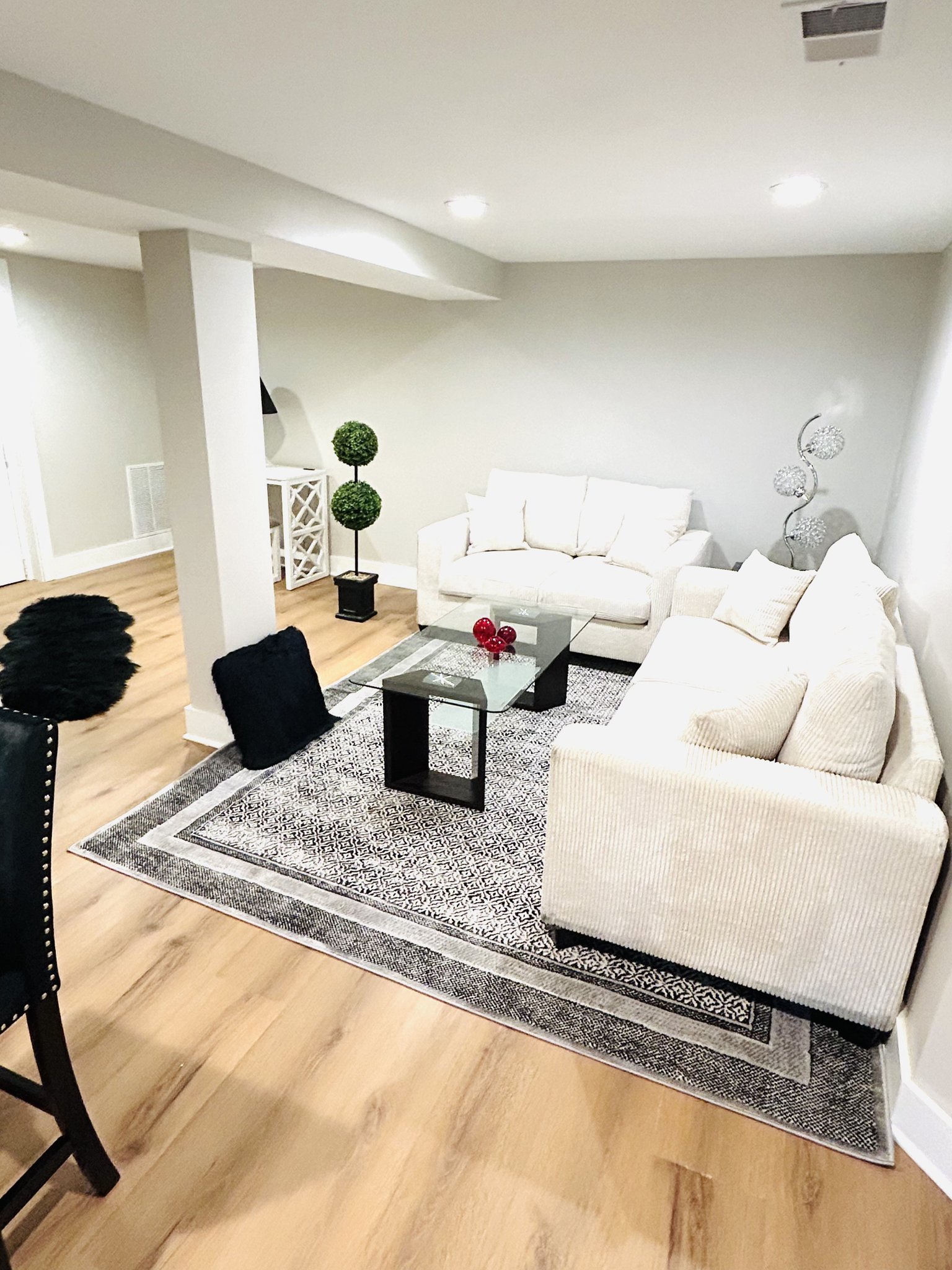 1516 Hamilton St NW – photo 3