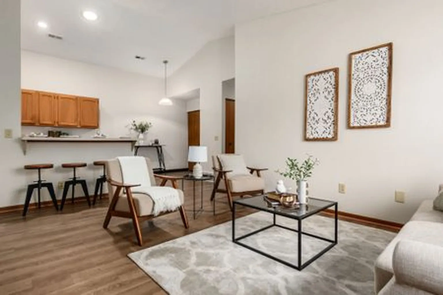 Southampton Apartments – photo 2