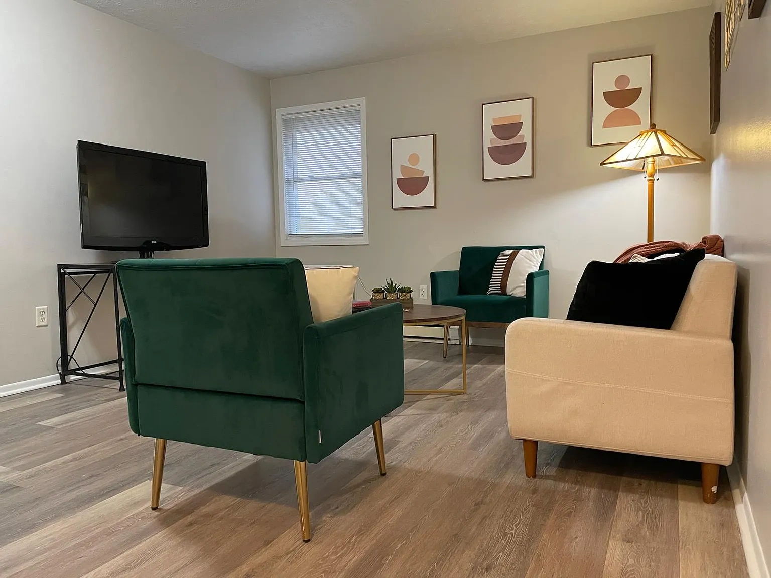 140 Wood Street – photo 2