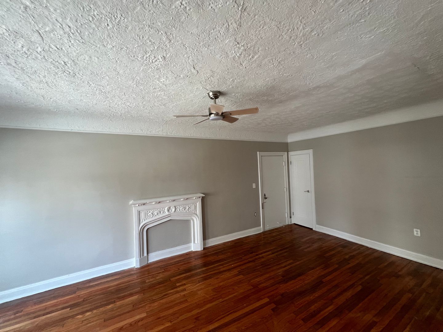 12065 Edgewater Dr unit 15 – photo 3