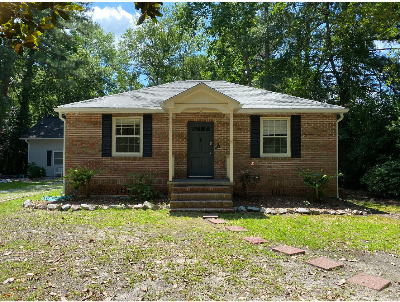 103 N Laurel St – photo 1