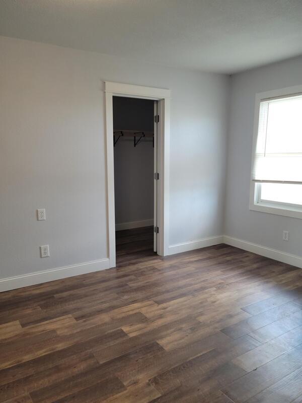 205 Oskaloosa St unit 207 – photo 3