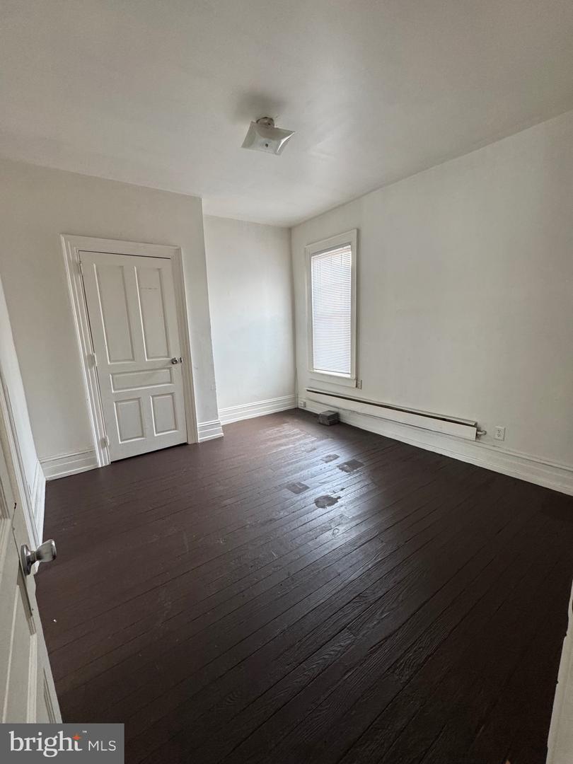 668 E Market St unit 2ND FLR – photo 2