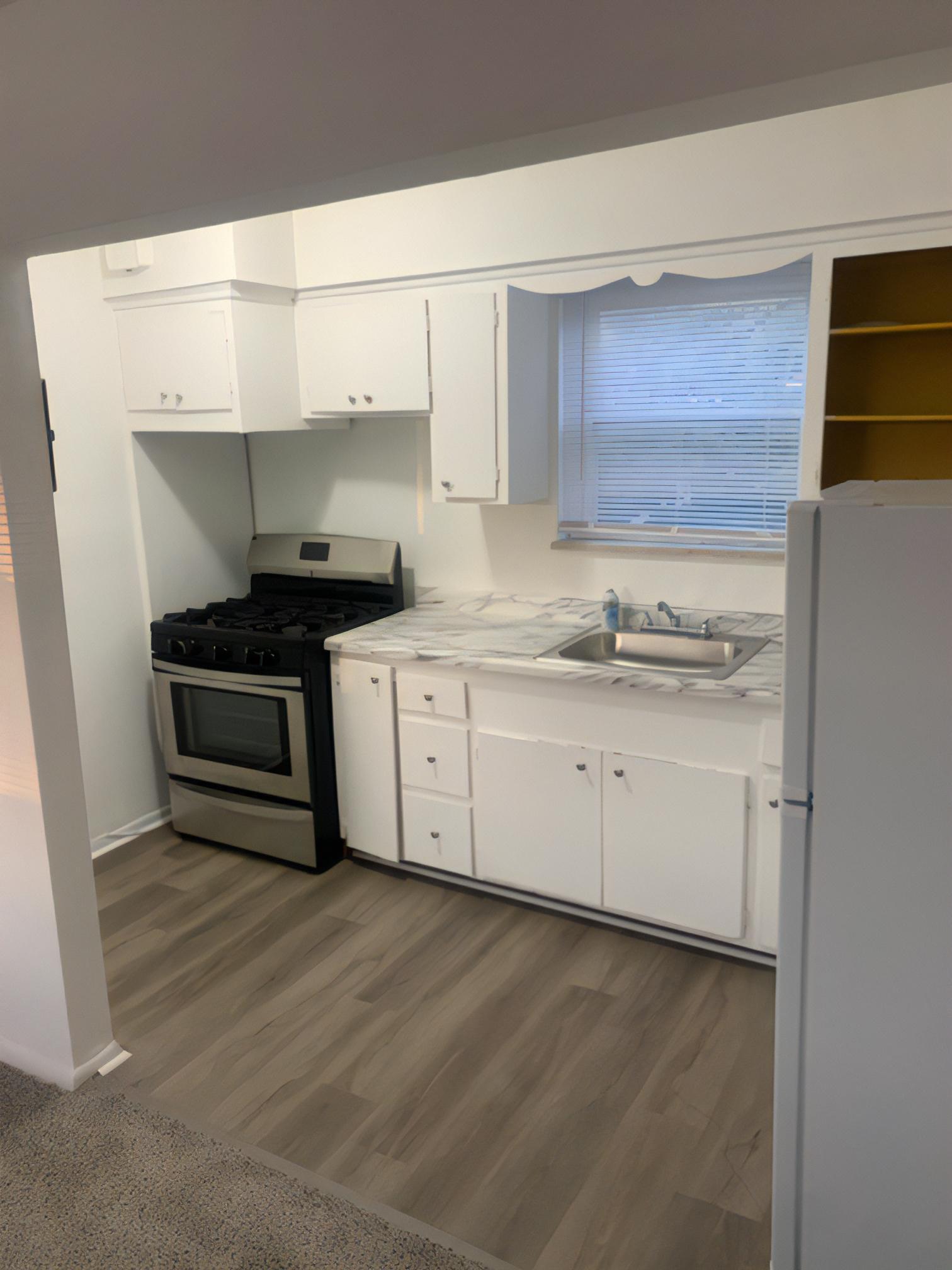 33170 Aurora Rd unit 9 – photo 2