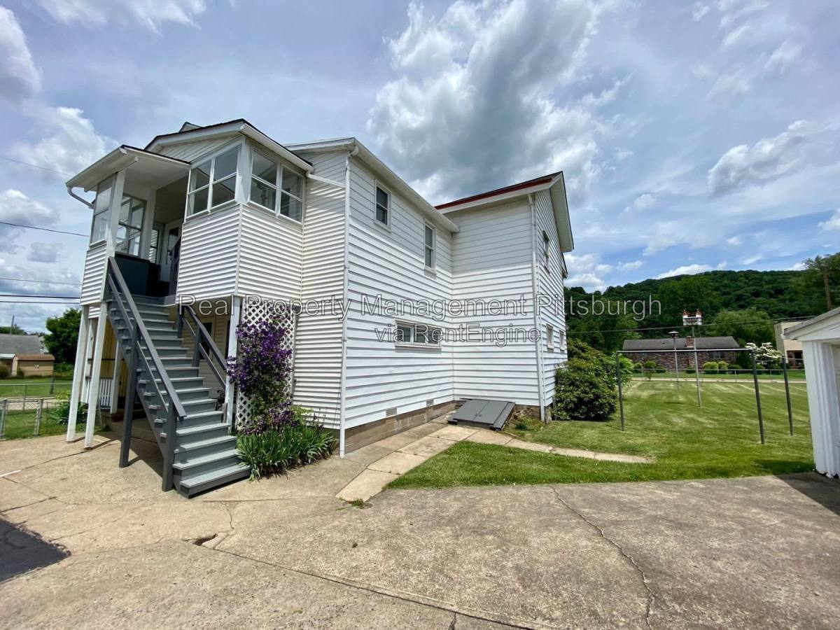 7209 Front River Rd unit 3 – photo 5