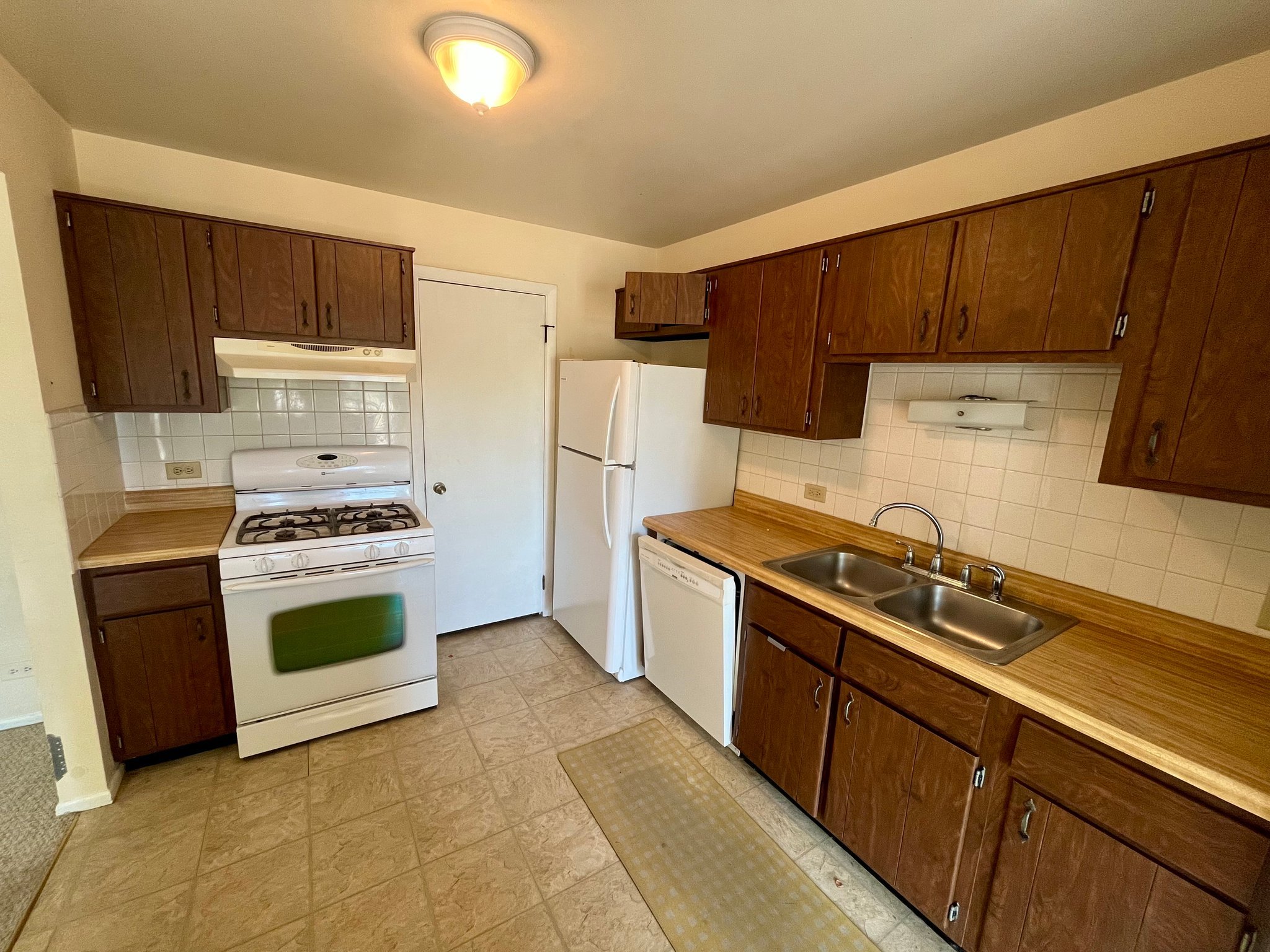 1054 Deerpath Ct unit C2 – photo 4