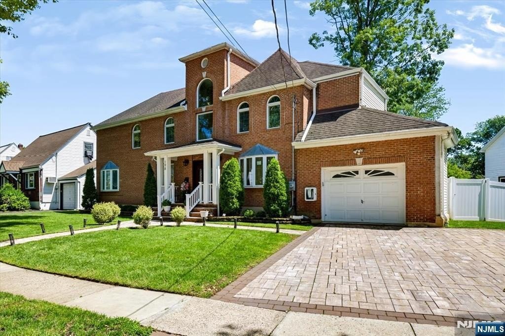 198 Munn Ave – photo 3