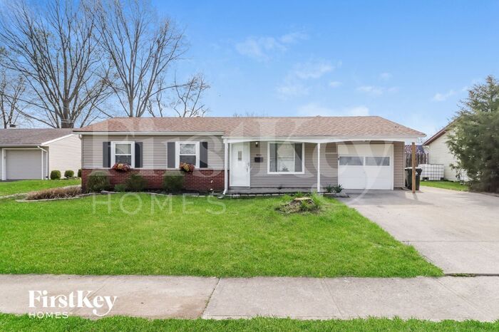 958 Sheffield Dr – photo 1