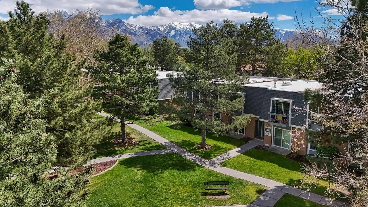 Villas at Vine – photo 1