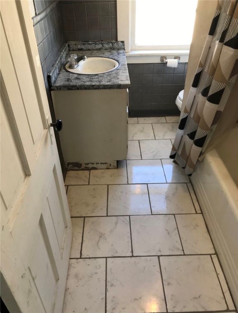 596 Sherman Ave – photo 5
