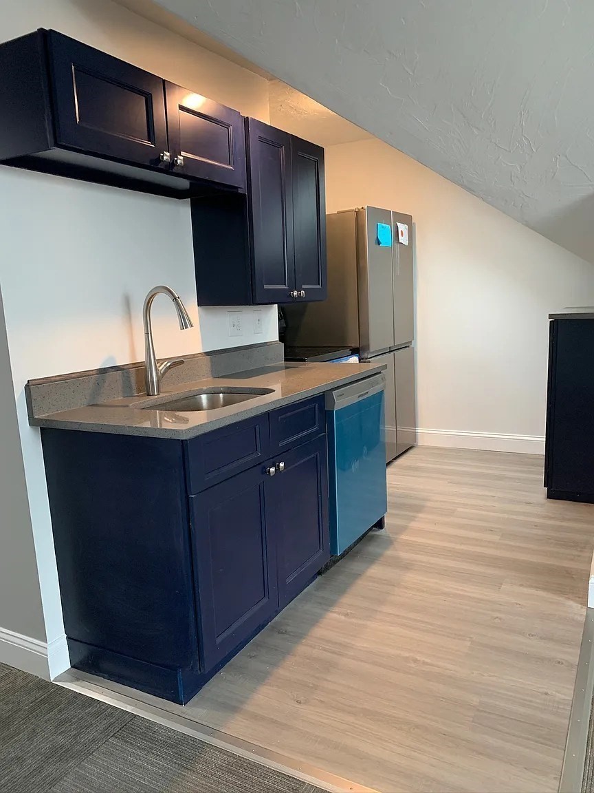 527 Nantasket Ave unit 5 – photo 3