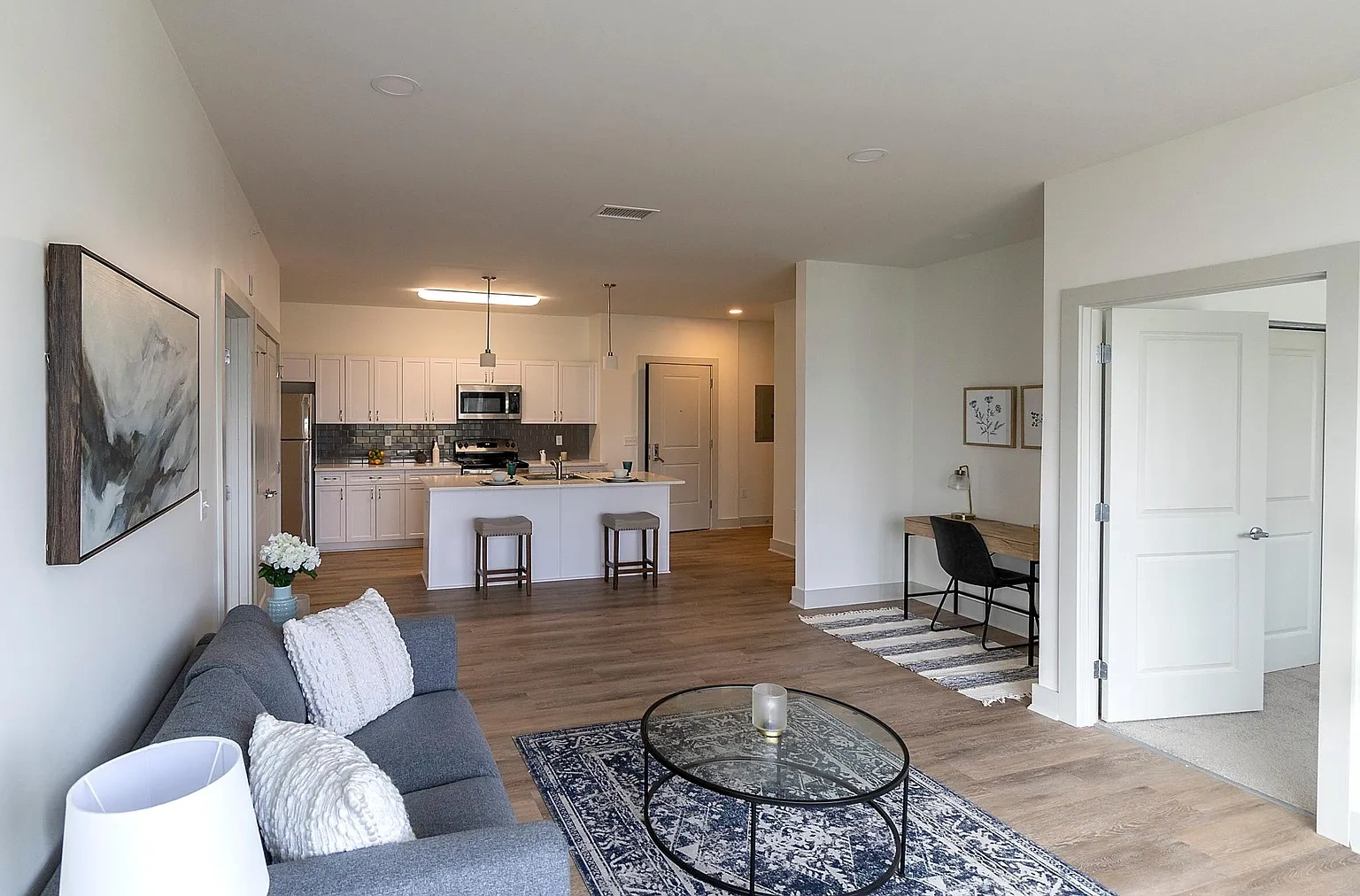 DeLaet's Landing - 99 New Broadway – photo 3