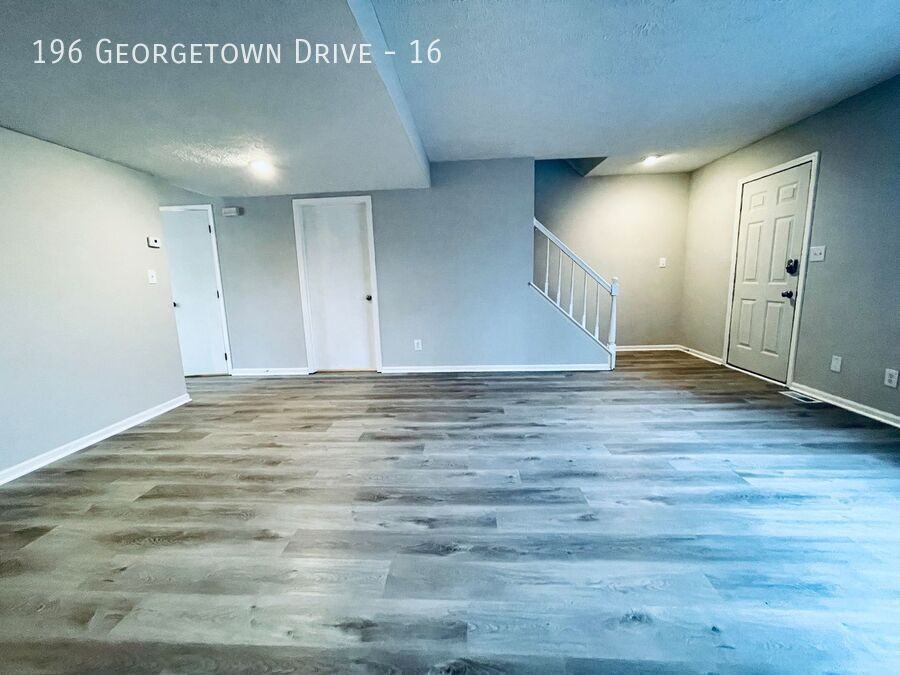 196 Georgetown Dr unit 16 – photo 5