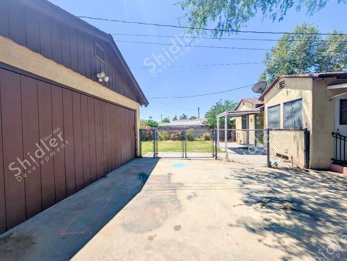 3245 N Stoddard Ave – photo 5