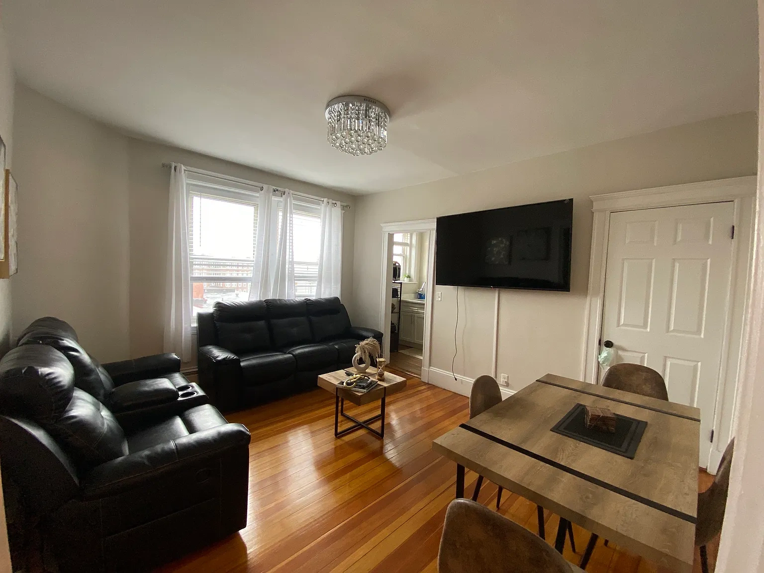 16 Newhall Street – photo 1