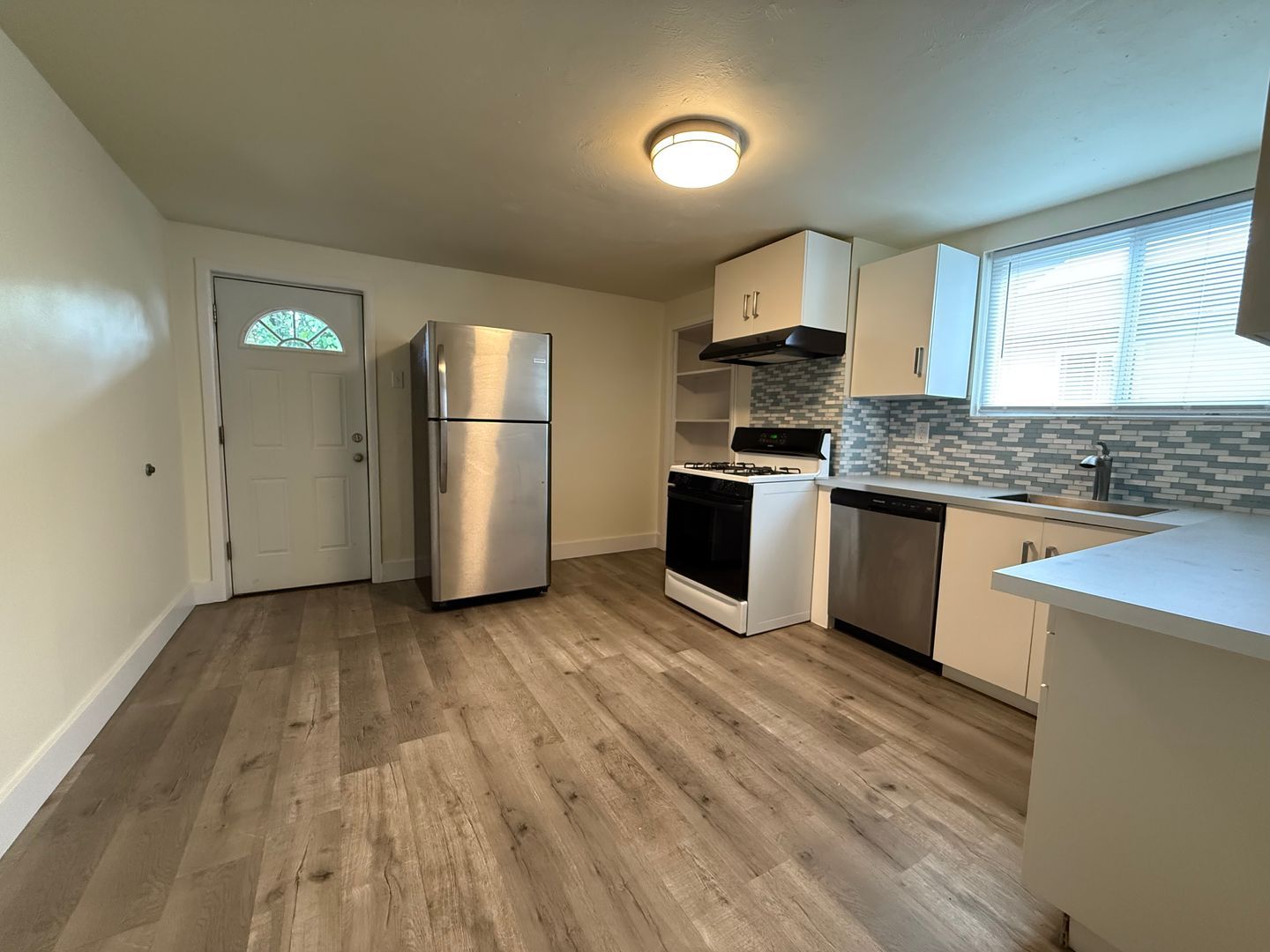 5 Sterling St unit Floor 2 – photo 3