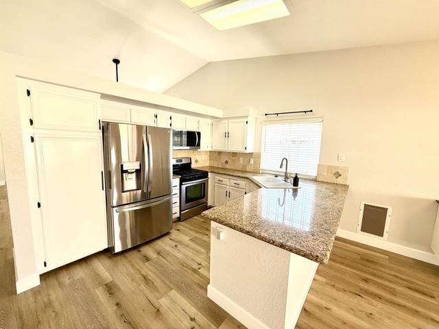 24399 Oakridge Cir – photo 5