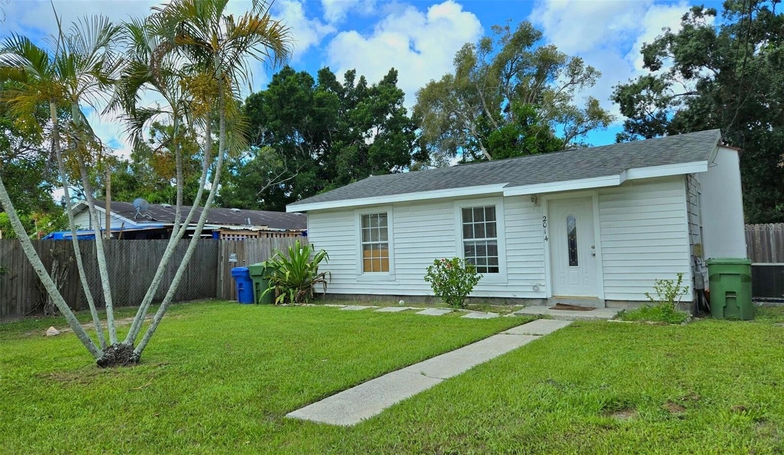 2014 10th St W #B – photo 1