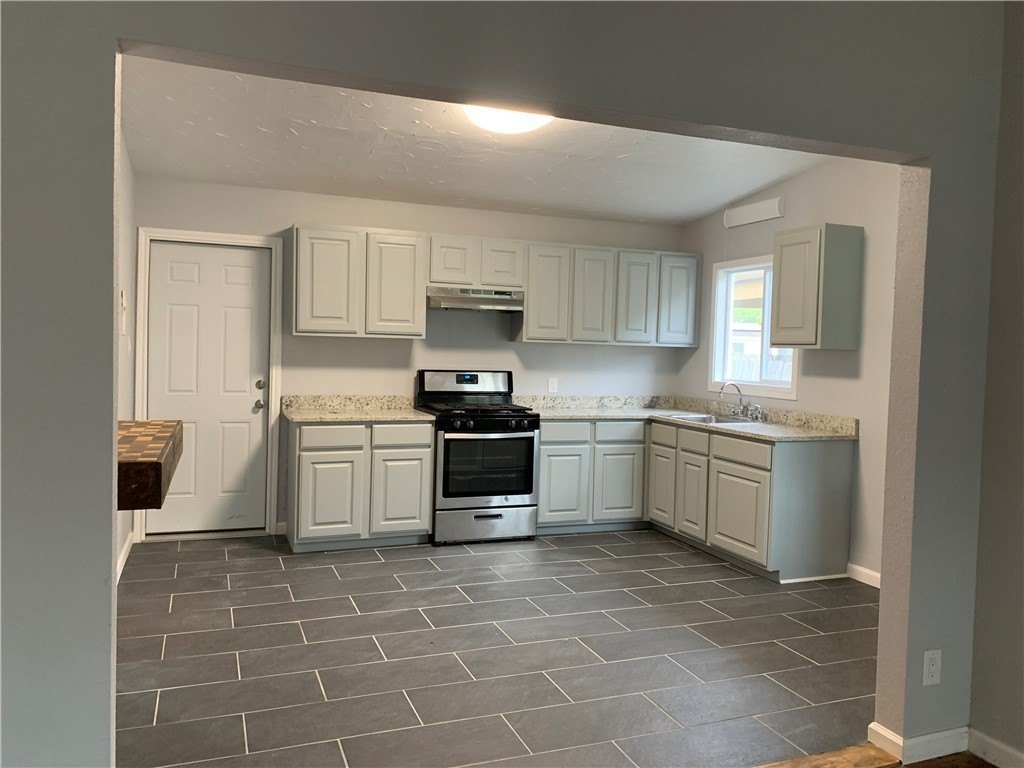 5934 Lucille Dr – photo 2