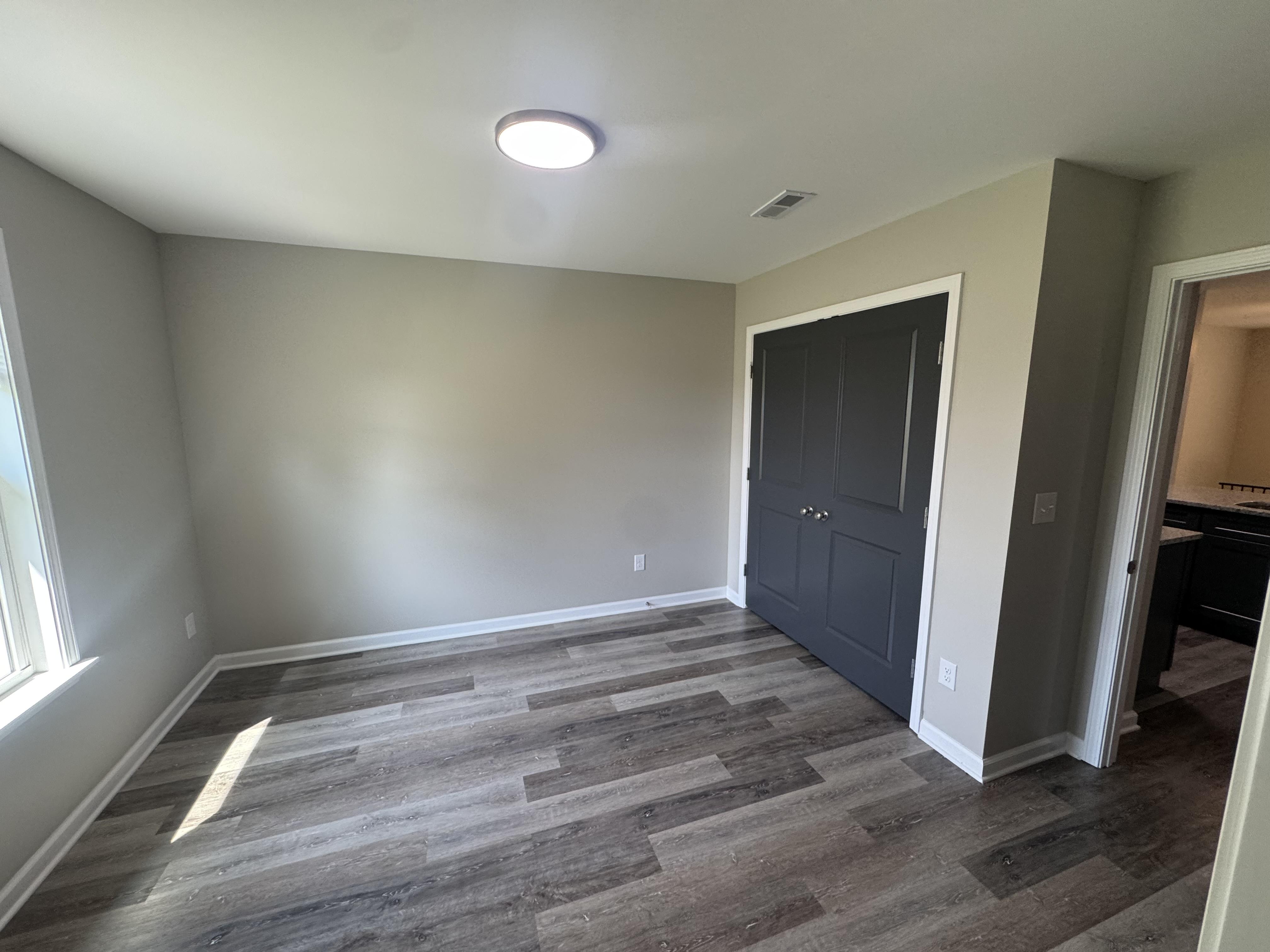 121 Jefferson Ave W unit 4 – photo 3