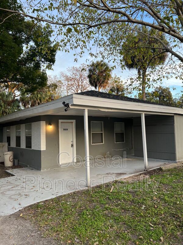 7026 Washington St – photo 1