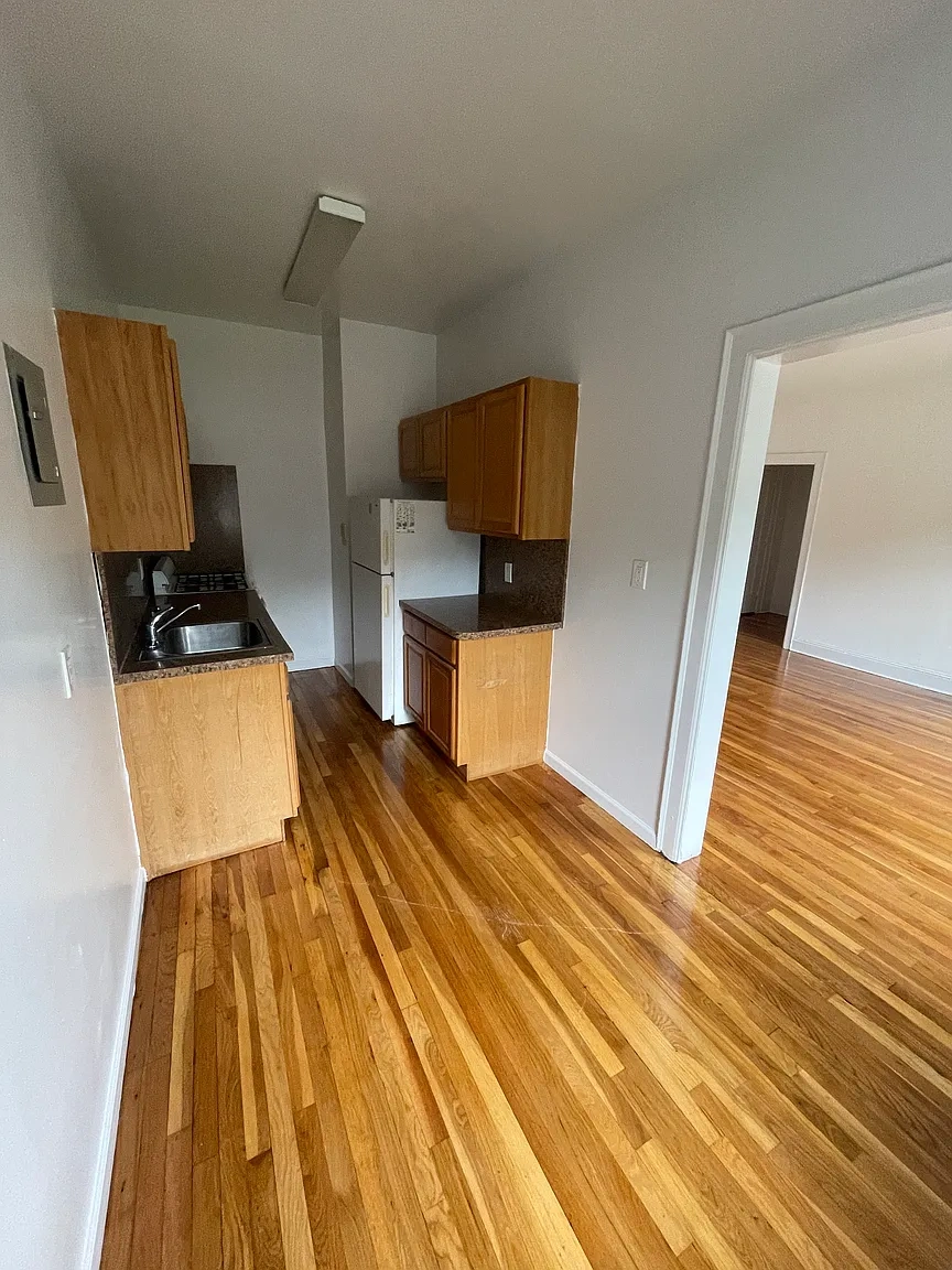 119 carpenter Avenue – photo 4