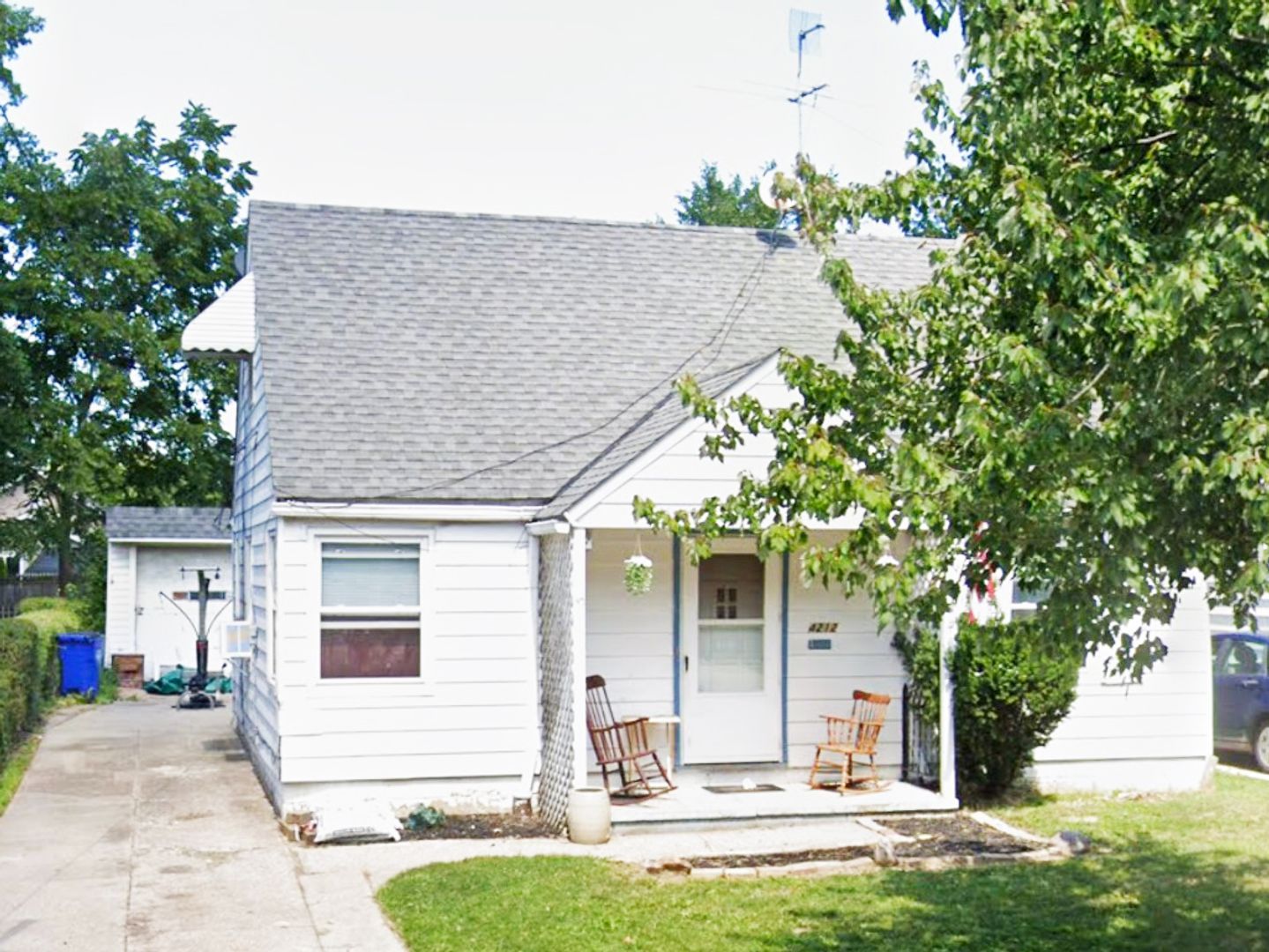 4212 Wetzel Ave – photo 1