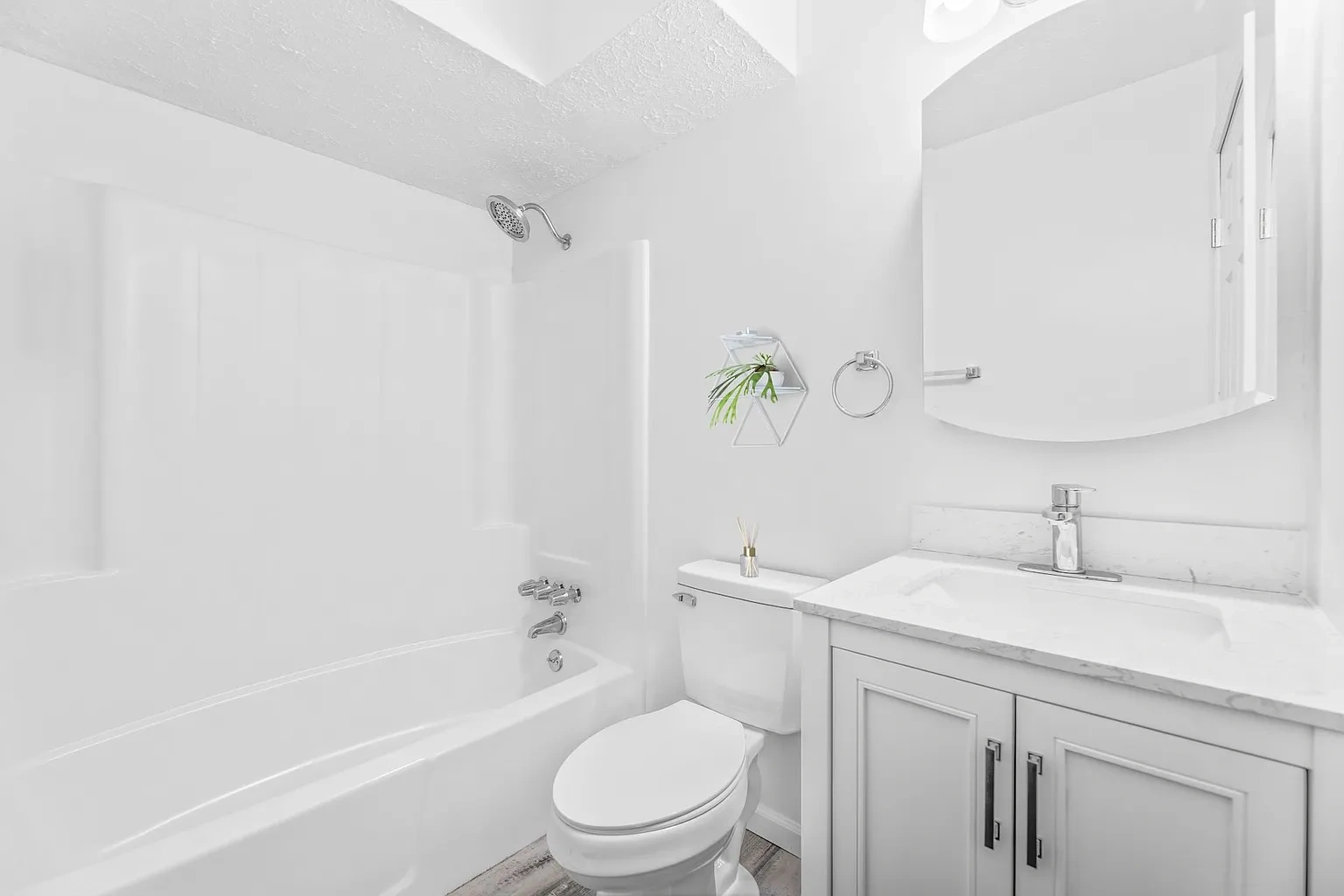 The Hillcrest Apartments – photo 4
