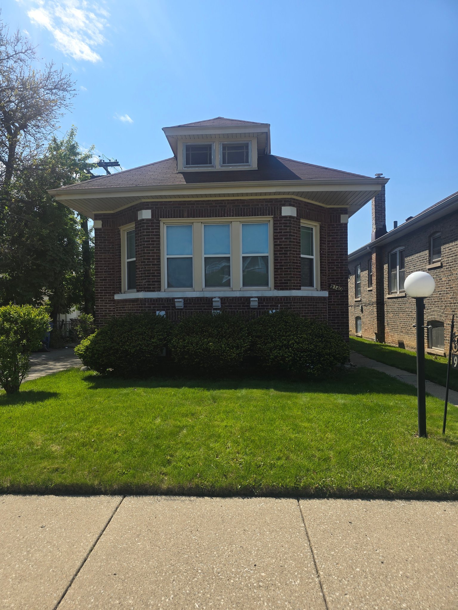 9142 S Paulina St – photo 1