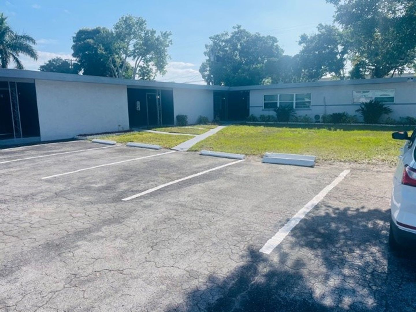 407 S Jupiter Ave unit 407-7 – photo 1
