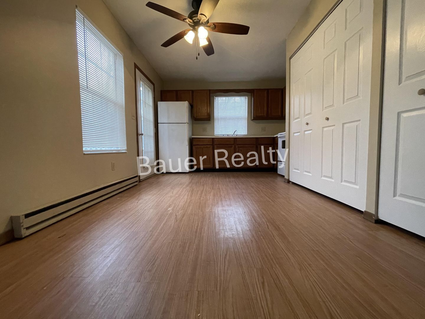 711 Hickory Ct unit 711 – photo 4