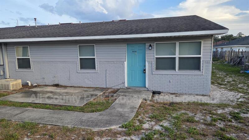 3039 St Paul Dr – photo 1