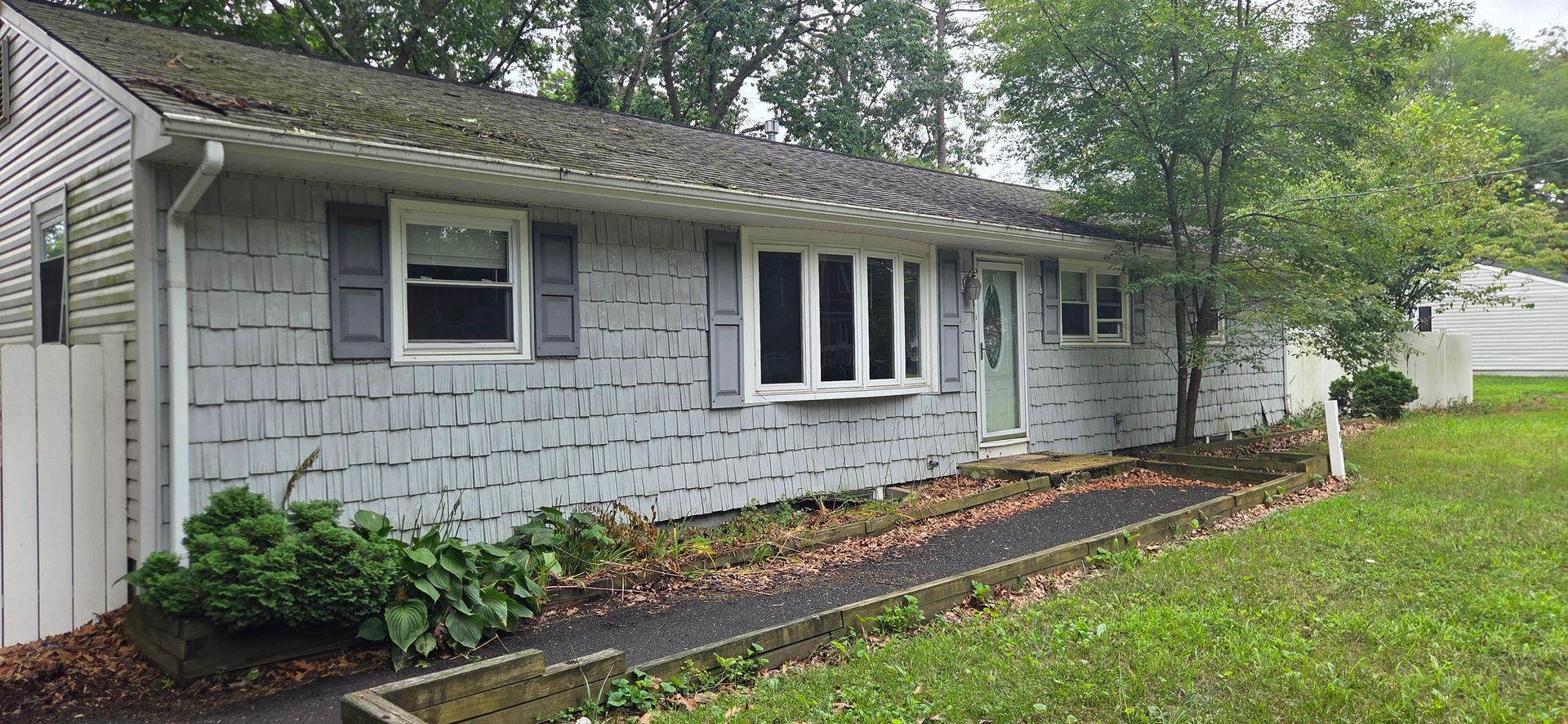 169 Daniels Ave – photo 2